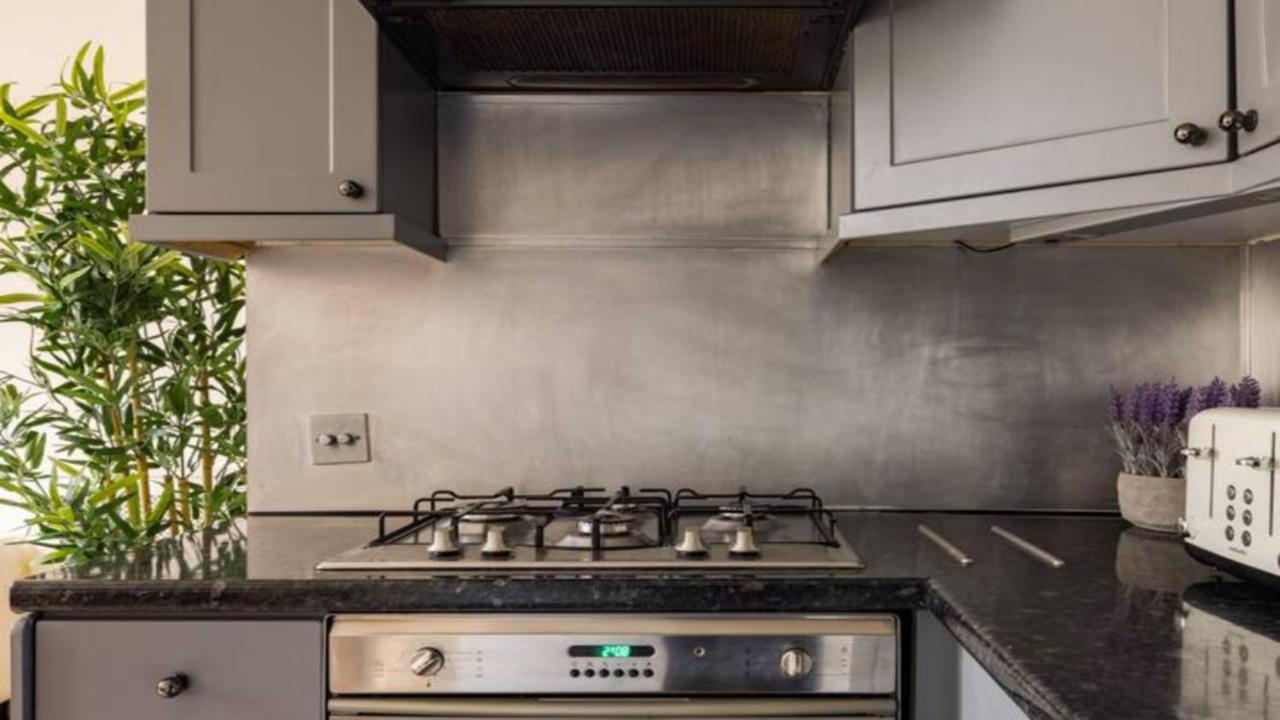 The West Kensington Apartments ロンドン 部屋 写真