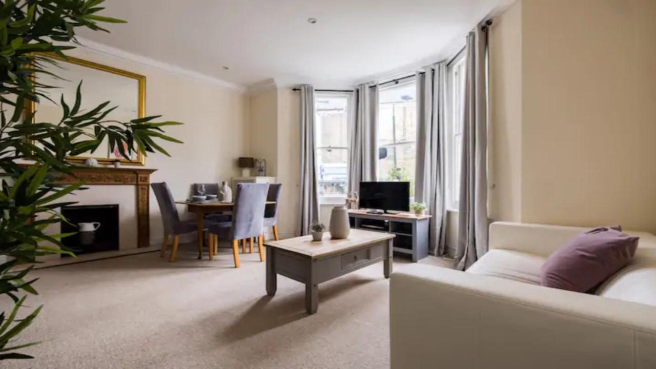The West Kensington Apartments ロンドン 部屋 写真
